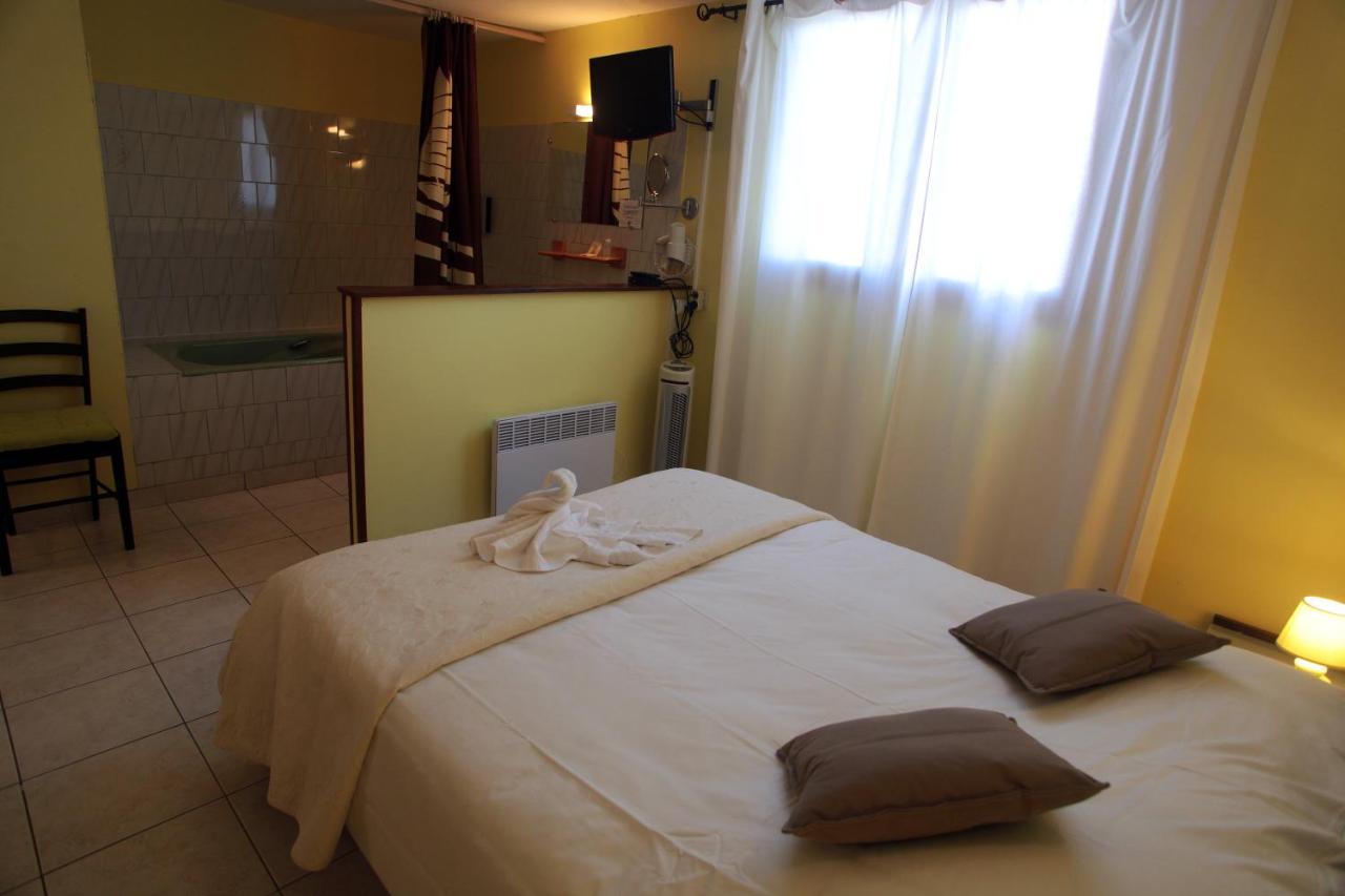 Logis Hotel Le Pressoir Saint-Chinian Ngoại thất bức ảnh